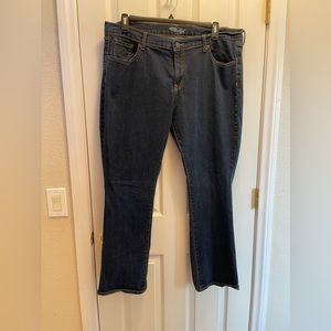 **SOLD** Old Navy Jeans Bootcut Size 20
